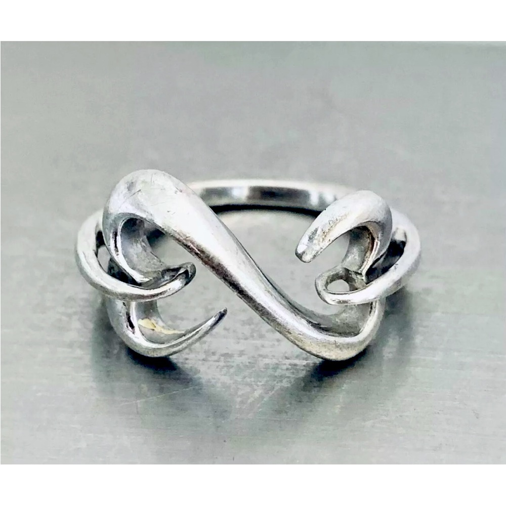 Kay Jewelers Sterling Silver JWBR Jane Seymour 925 Infinity Heart Ring Size 6.5